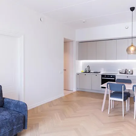 Revalia Lastekodu-odra Bus Station Airport Ταλίν