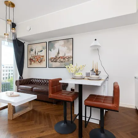 Revalia Lastekodu-odra Bus Station Airport Appartamento Reval