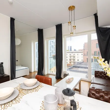 Revalia Lastekodu-odra Bus Station Airport Appartamento