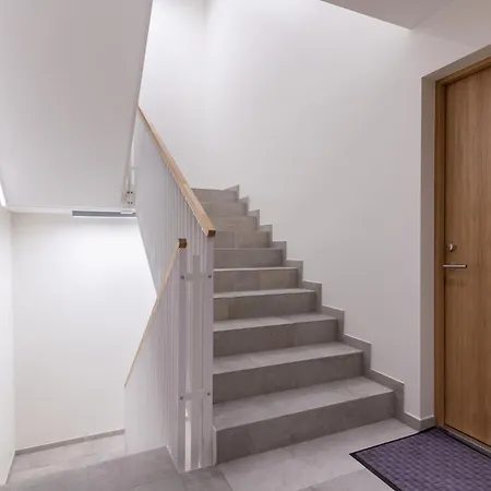 Revalia Lastekodu-odra Bus Station Airport Apartment *