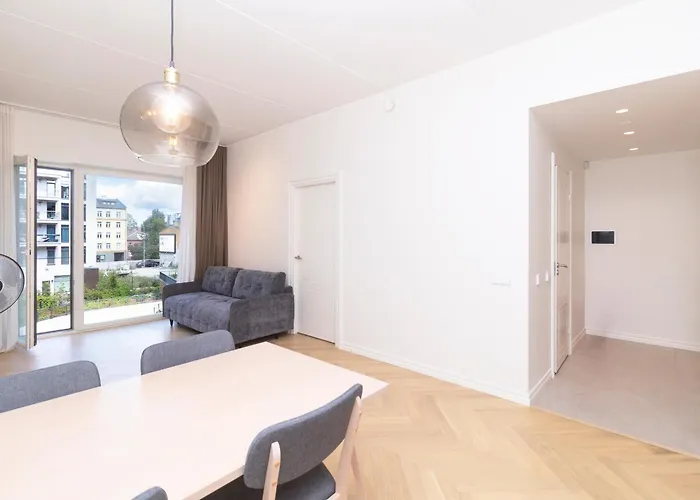 Revalia Lastekodu-odra Bus Station Airport アパート *