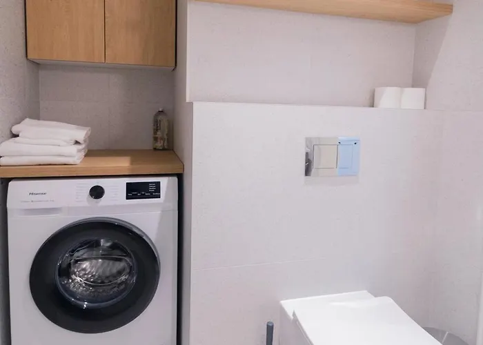 Revalia Lastekodu-odra Bus Station Airport Apartment *