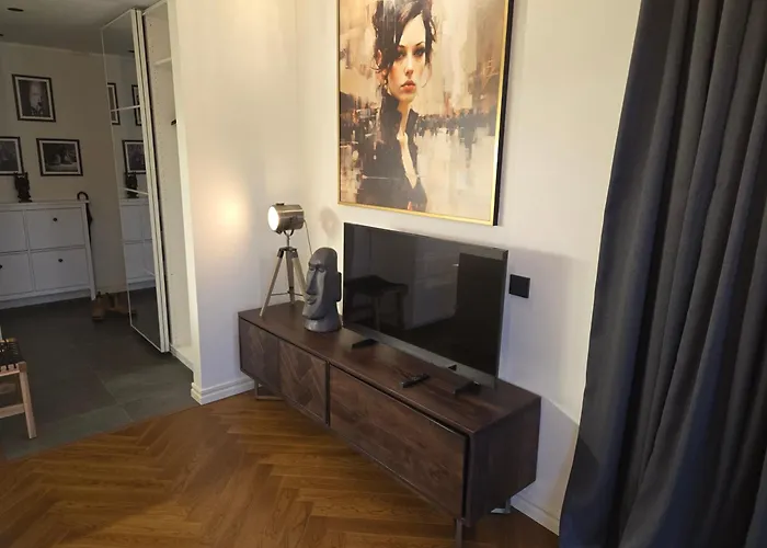 Revalia Lastekodu-odra Bus Station Airport * 塔林