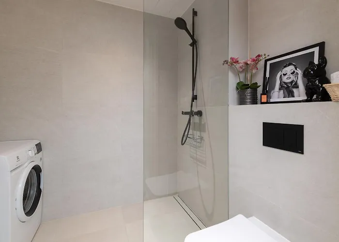 Revalia Lastekodu-odra Bus Station Airport アパート タリン