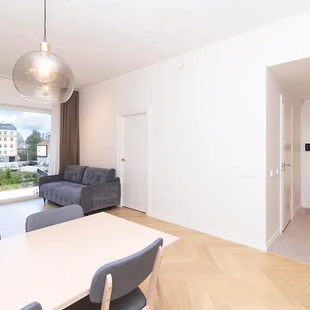 Revalia Lastekodu-odra Bus Station Airport شقة *